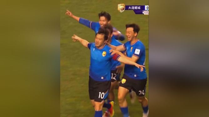 佳兆业长春亚泰主场大胜大连一方的简单介绍